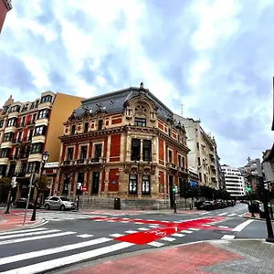 Apartamento Piso En El Centro De Bilbao, Frente A La Alhondiga, Bilbao